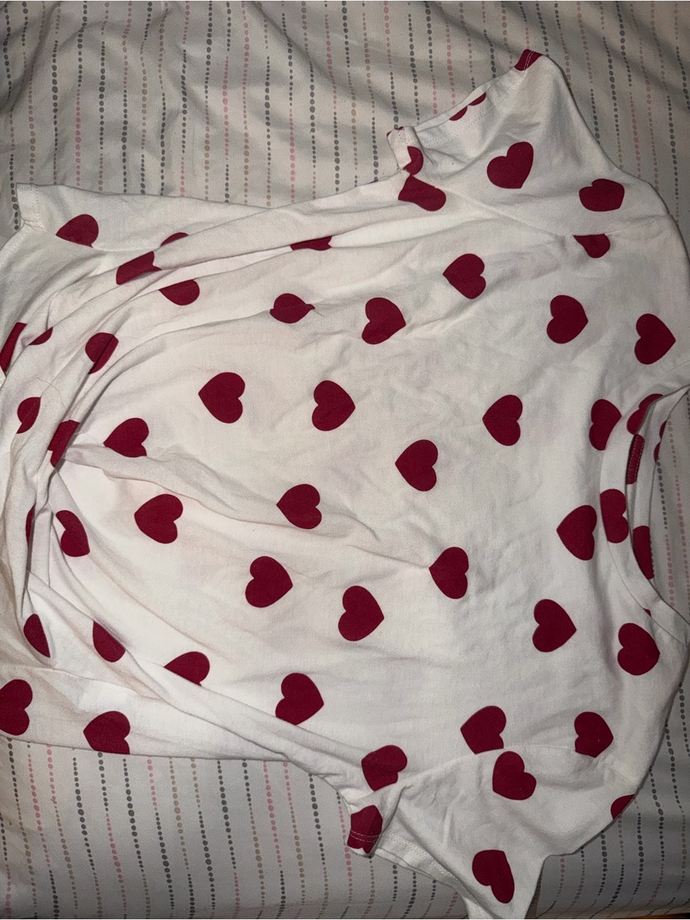 Epic Threads White Short Sleeve Tee with Red Heart Print